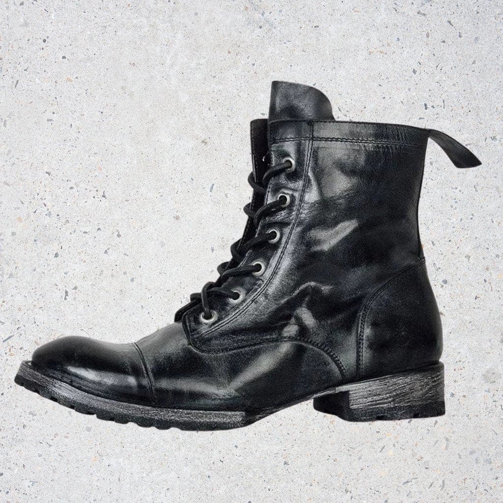 Fred – Herren-Slipper aus orthopädischem Retro-Leder mit Schnürsenkeln