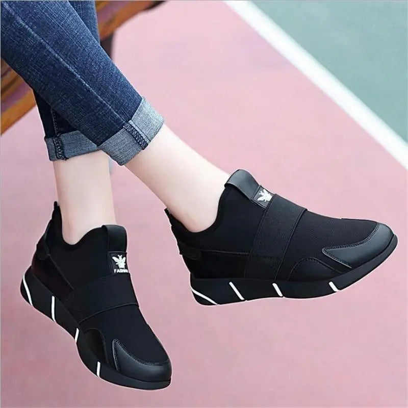 Bequeme orthopädische Schuhe für Damen