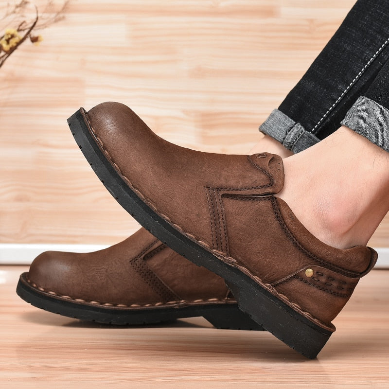 Bequeme orthopädische Schuhe für Herren