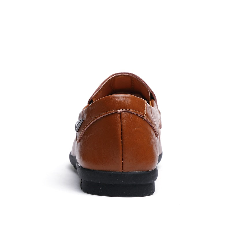 Wander-, Freizeit- und rutschfeste Schuhe