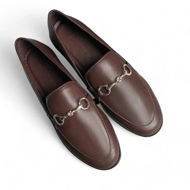 Elegante Orthopädische Damen-Mokassins aus veganem Leder mit Horsebit-Detail