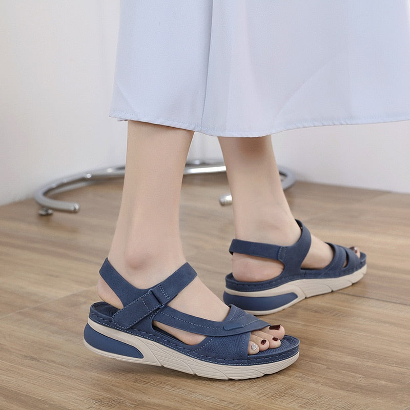 Bequeme Ledersandalen für Damen - Flapis