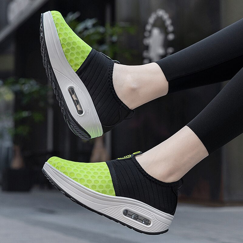 Lässige orthopädische Damen-Sneaker von Safo