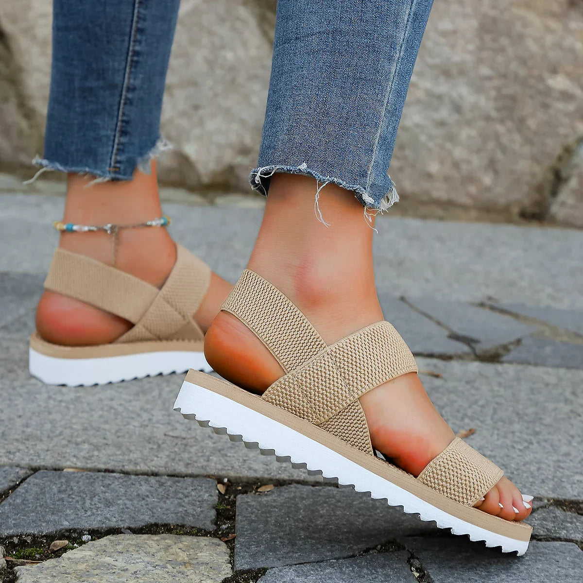 Bequeme orthopädische Damensandalen mit kuscheliger Sohle für optimalen Komfort