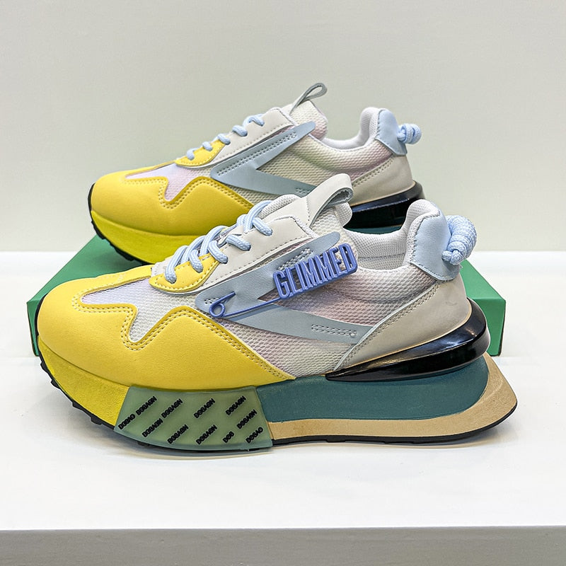 Stylische und bequeme orthopädische Schuhe für Abenteuer im Freien