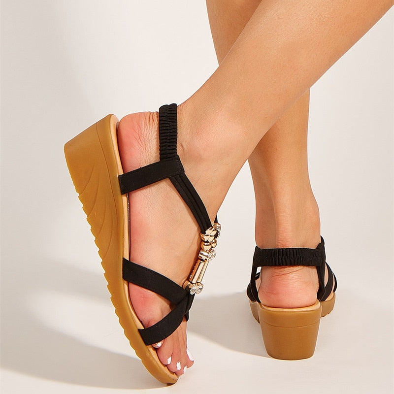 Bequeme Outdoor-Modesandalen für Damen – Riemchen