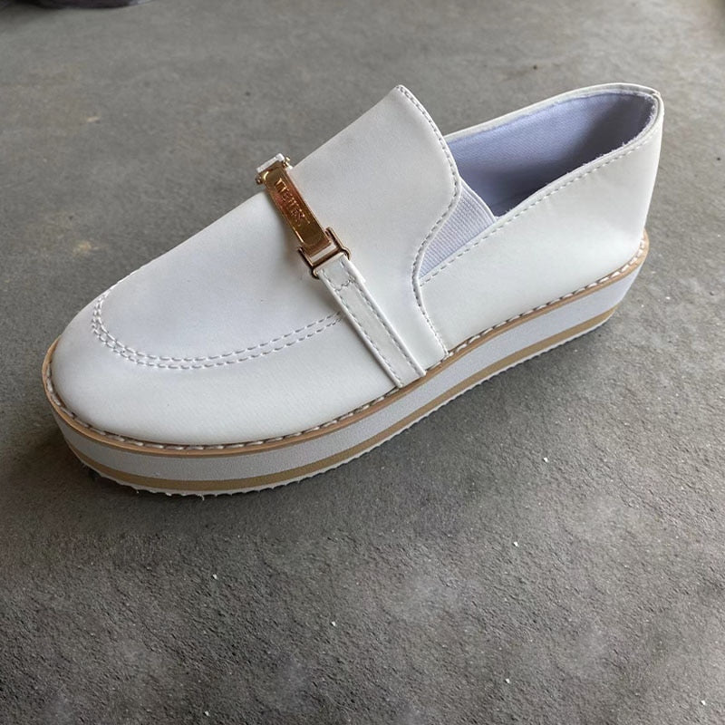 Stylische und bequeme orthopädische Damenschuhe im astronomischen Design – Smyli