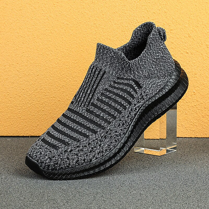 Bequeme, atmungsaktive Herren-Sneaker im Slip-On-Design für optimalen Komfort und Stil