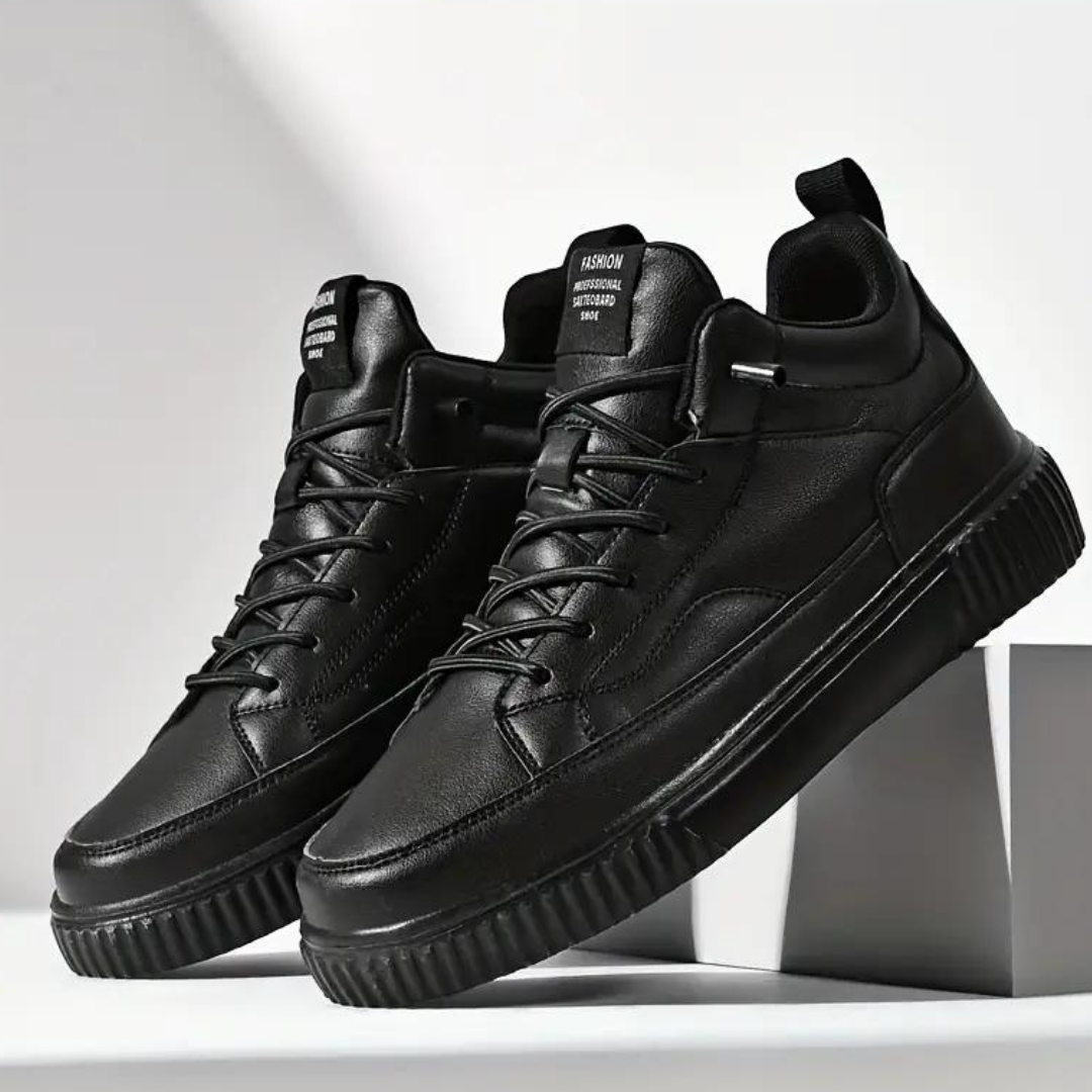 Stilvolle, atmungsaktive orthopädische Herrenschuhe – Zyren