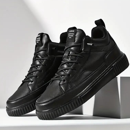 Stilvolle, atmungsaktive orthopädische Herrenschuhe – Zyren