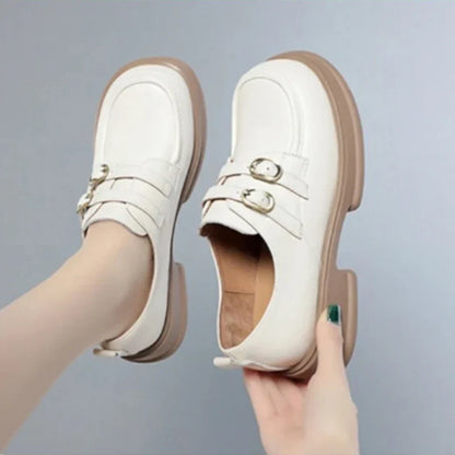 Elegante orthopädische Damenschuhe mit stilvollen Lederschnallen