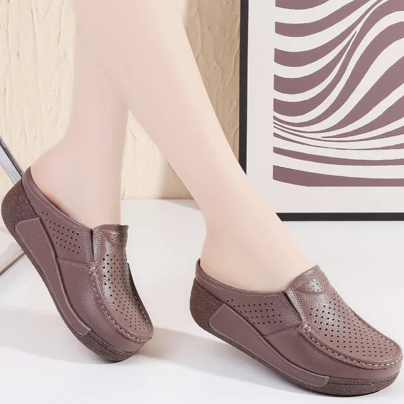 Orthopädische Mokassin-Pantoletten für Damen mit Keilabsatz