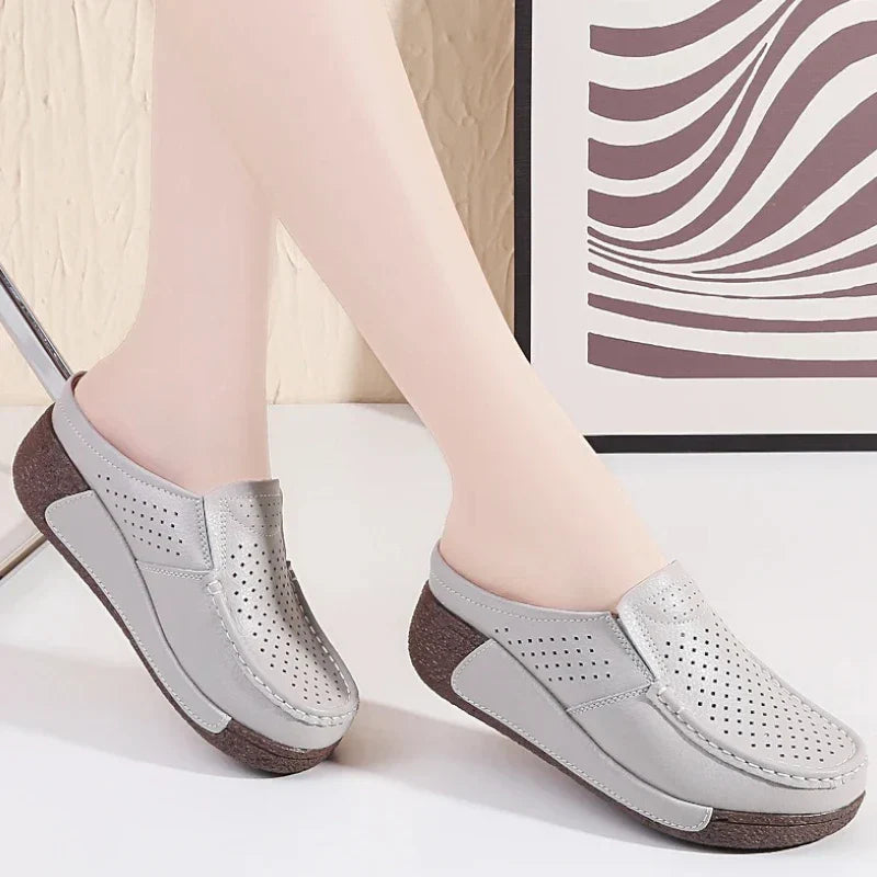 Orthopädische Mokassin-Pantoletten für Damen mit Keilabsatz