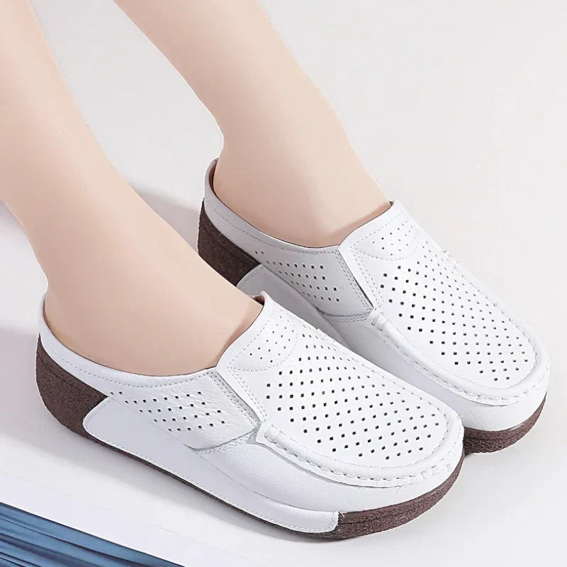 Orthopädische Mokassin-Pantoletten für Damen mit Keilabsatz