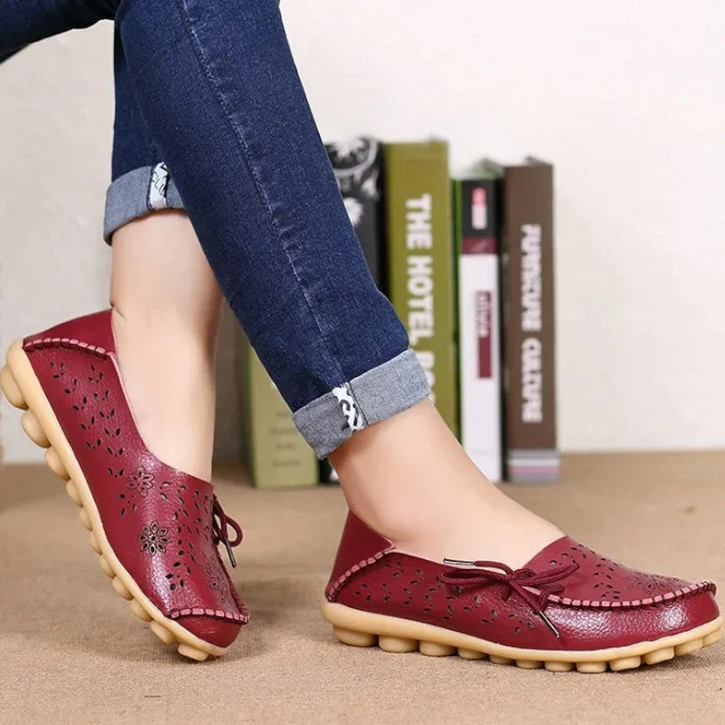 Luftiger Damen-Mokassin aus hochwertigem Spaltleder mit orthopädischem Komfort