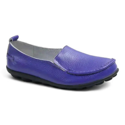 Luxurious, comfortable women's moccasins made of high-quality split leather for optimal wearing comfort