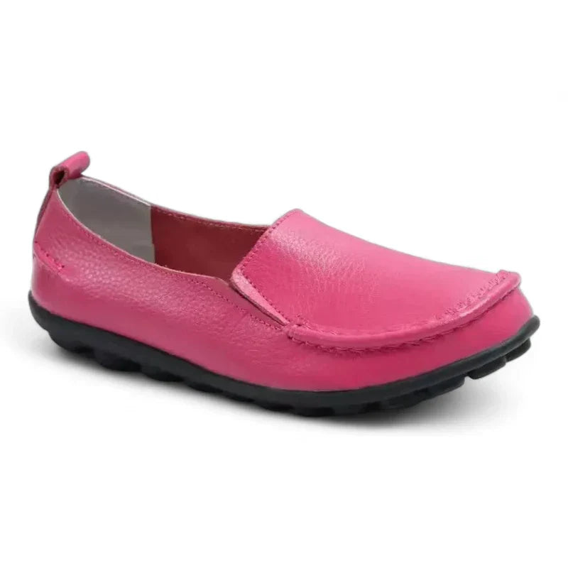 Luxurious, comfortable women's moccasins made of high-quality split leather for optimal wearing comfort