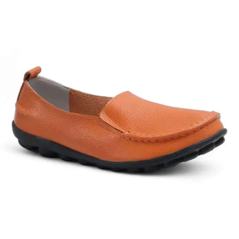 Luxurious, comfortable women's moccasins made of high-quality split leather for optimal wearing comfort