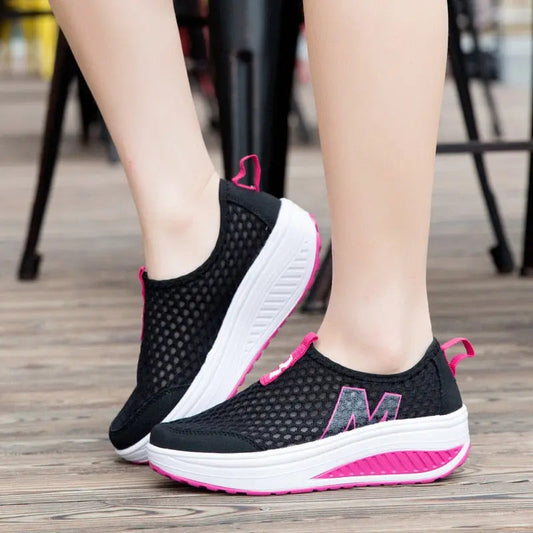 Bequemer orthopädischer klobiger Schuh für optimale Unterstützung