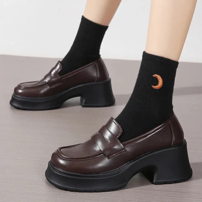 Elegante Damenmokassins mit Komfort-Keilabsatz für optimale Bequemlichkeit