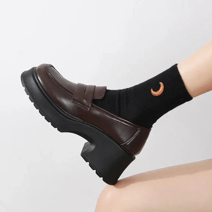 Elegante Damenmokassins mit Komfort-Keilabsatz für optimale Bequemlichkeit