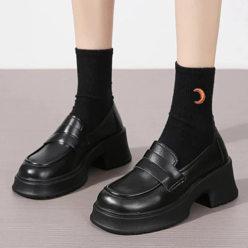 Elegante Damenmokassins mit Komfort-Keilabsatz für optimale Bequemlichkeit