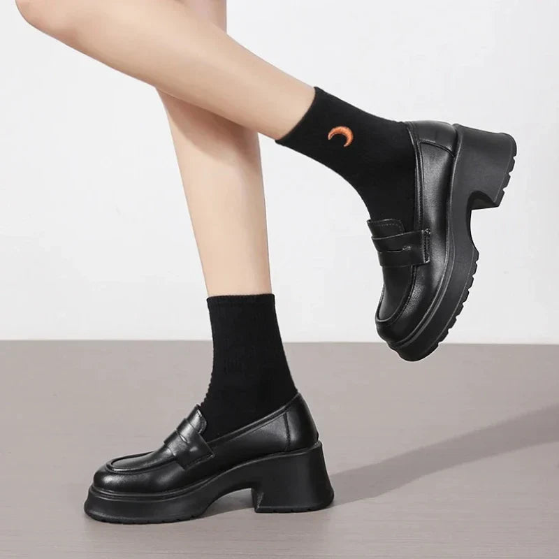 Elegante Damenmokassins mit Komfort-Keilabsatz für optimale Bequemlichkeit