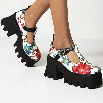 Stilvoller Damenmokassin mit orthopädischer Unterstützung und eleganten hohen Absätzen