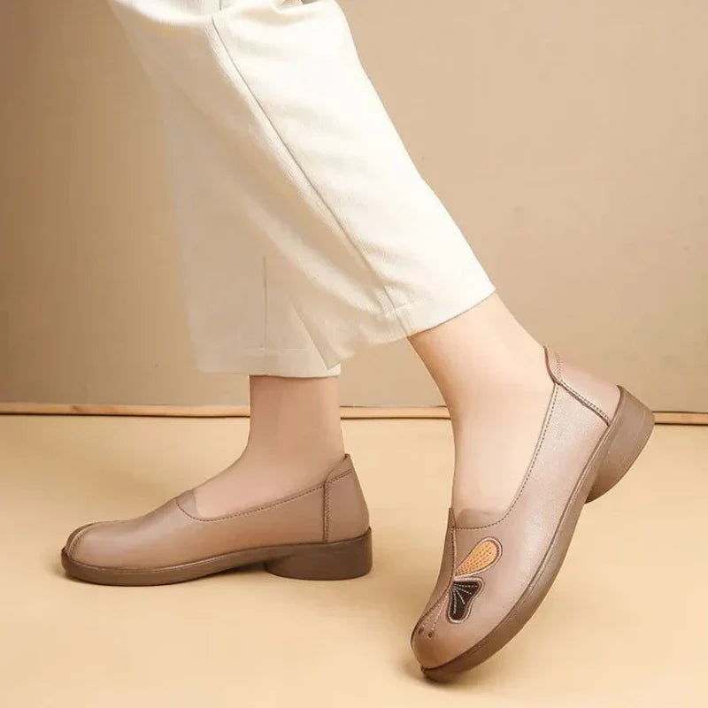 Orthopädischer Mokassin für Damen mit Schmetterlingsmuster