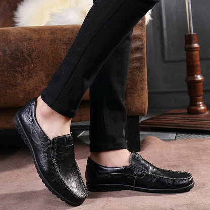 Wander-, Freizeit- und rutschfeste Schuhe
