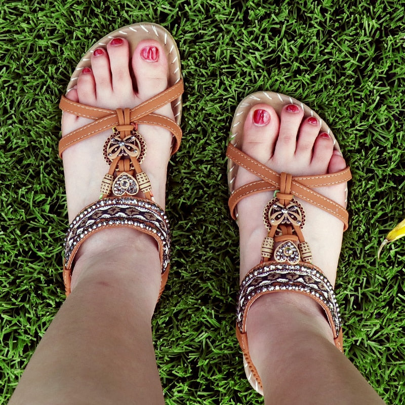 Sandalen im böhmischen Stil
