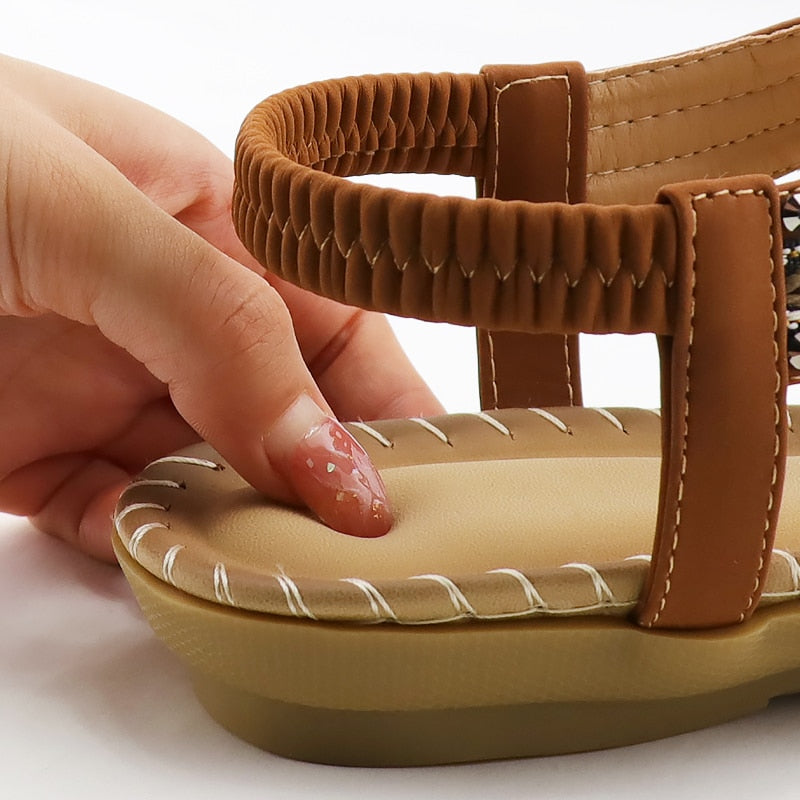 Sandalen im böhmischen Stil