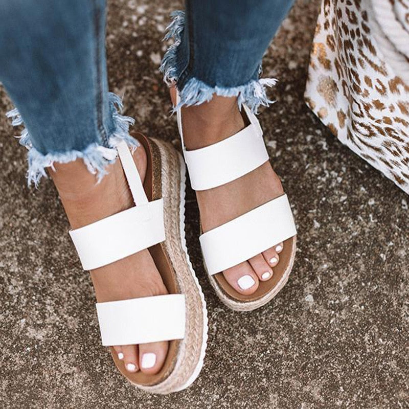 Stylische und bequeme orthopädische Sandalen für jeden Anlass