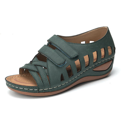 Elegante Damen-Sommersandalen mit stylishem Keilabsatz - Modell Skilla