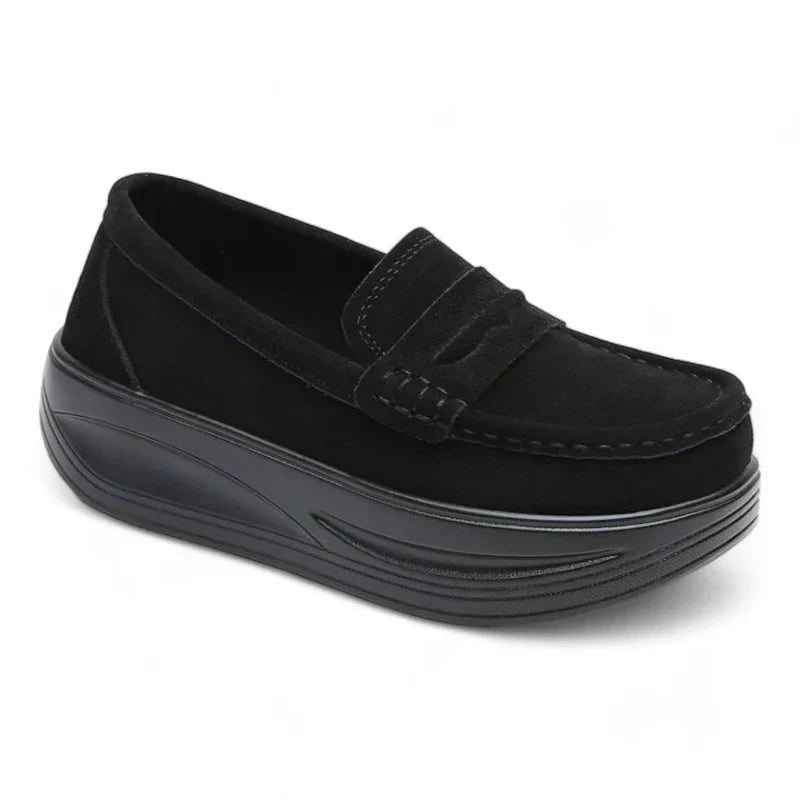 Orthopädischer Mokassin für Damen mit Keilabsätzen aus Wildlederimitat