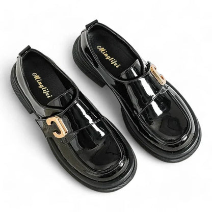 Orthopädischer Mokassin aus schwarzem Lackleder für Damen mit Absätzen