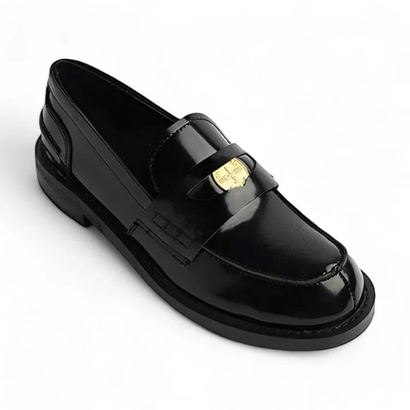 Eleganter zweifarbiger Damenmokassin aus hochwertigem Lackleder mit orthopädischer Unterstützung