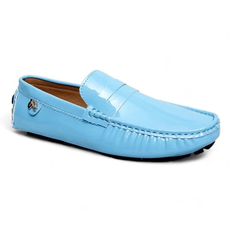 Elegante Damenmokassins mit flacher, lackierter Oberfläche – Orthopädischer Komfort trifft stilvolles Design!