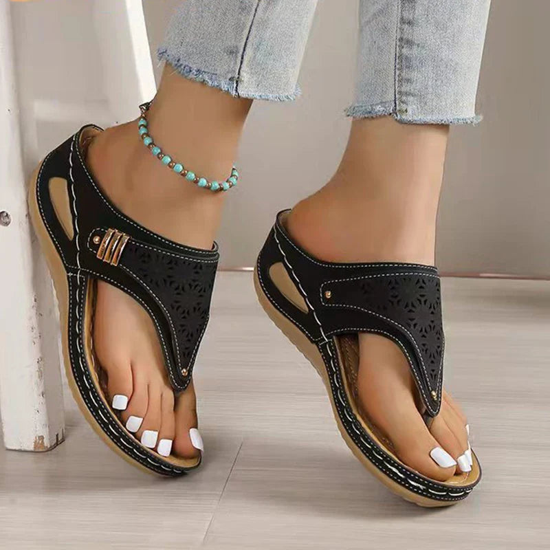 Elegante Damensommer-Sandalen mit niedrigem Absatz – Retra