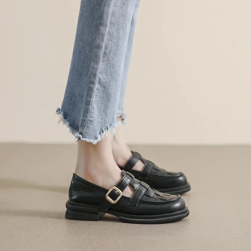 Eleganter geflochtener Damenmokassin für optimale Fußgesundheit