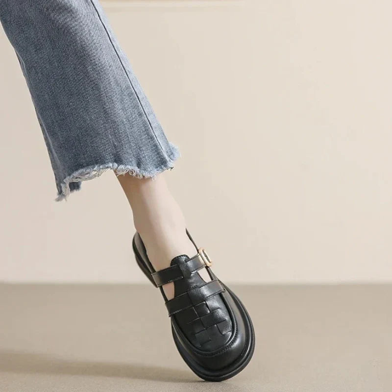 Eleganter geflochtener Damenmokassin für optimale Fußgesundheit
