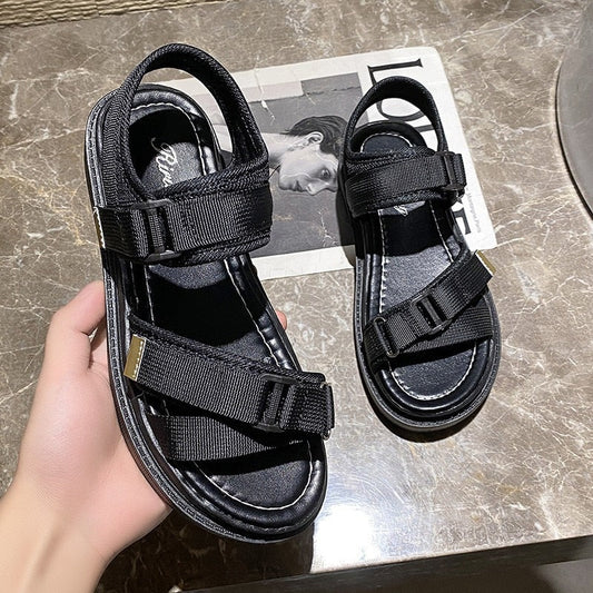 Bequeme orthopädische Sandale