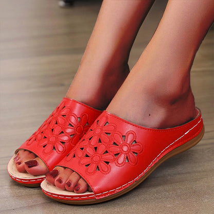 Modische weiche Sandalen mit Blumenmuster