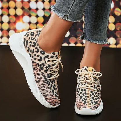 Stylische Damen-Sneaker im trendigen Leoparden-Design