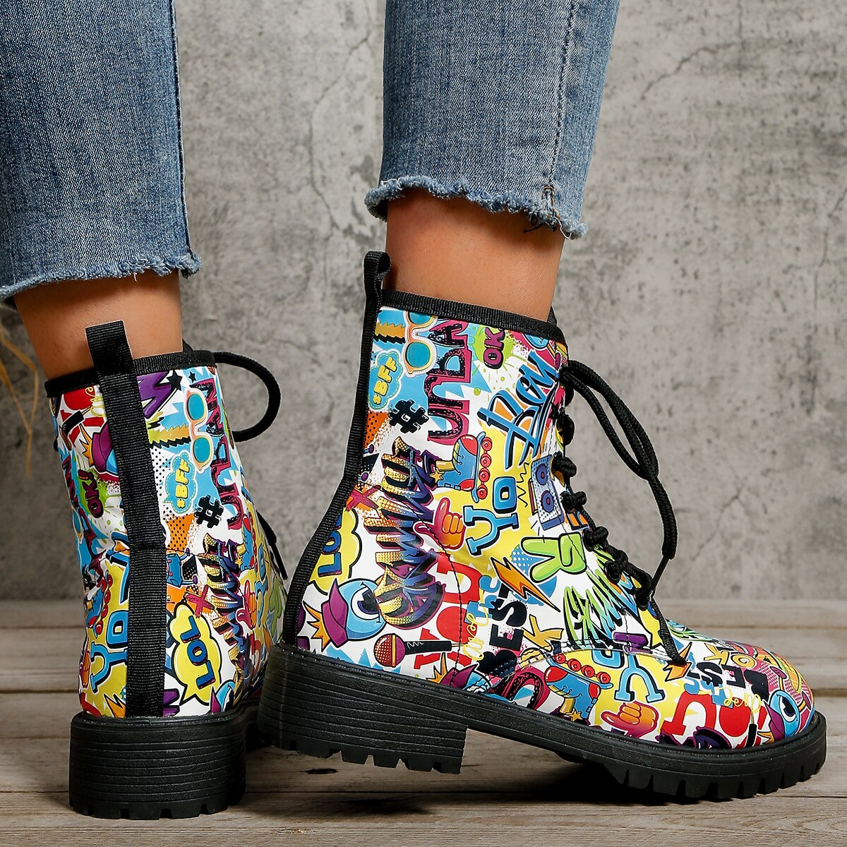 Stylische Street-Art-Damen-Stiefeletten