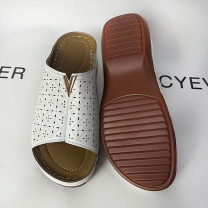 Damen-Sandalen mit Metallkeilabsatz – Panek