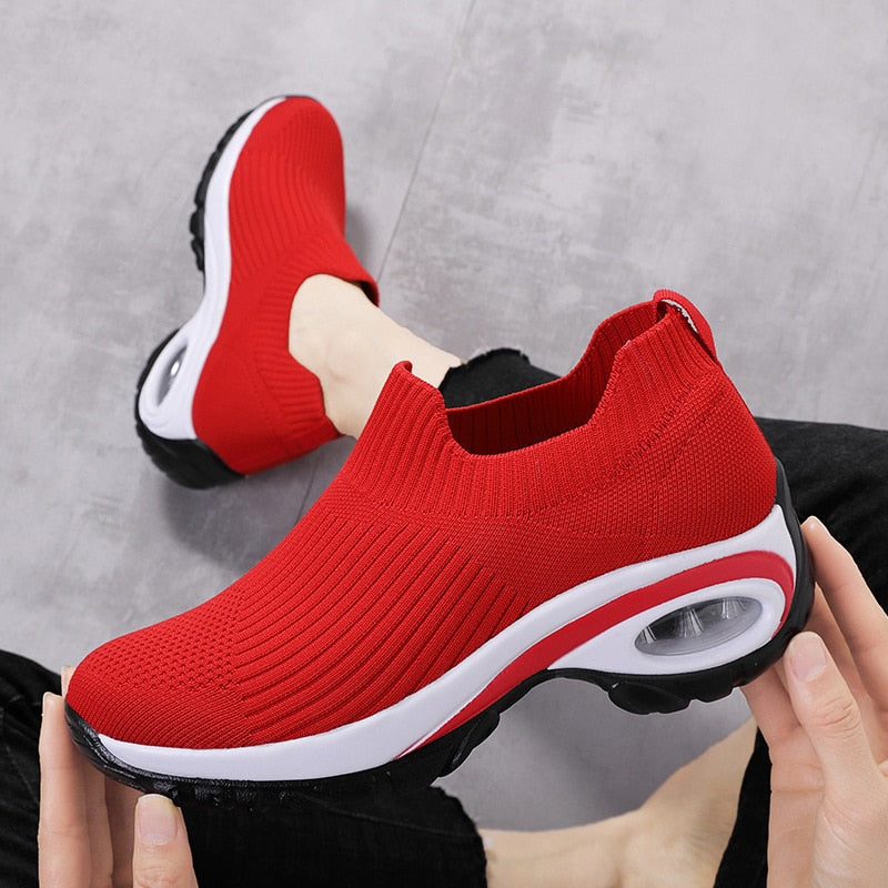 Bequeme orthopädische Sportschuhe für Damen – Shagy