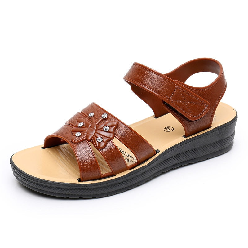 Flache Sandalen ohne offenen Slip
