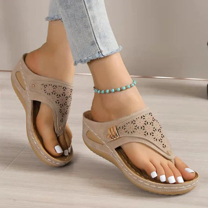 Elegante Damensommer-Sandalen mit niedrigem Absatz – Retra