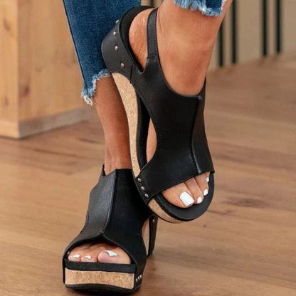 Stylische orthopädische Damensandalen mit elegantem Absatz von Rosalinda